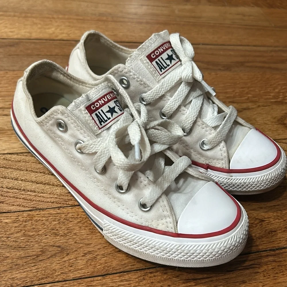 Kids Converse Chuck Taylor Unisex Youth Low Tops 13.5 Like New